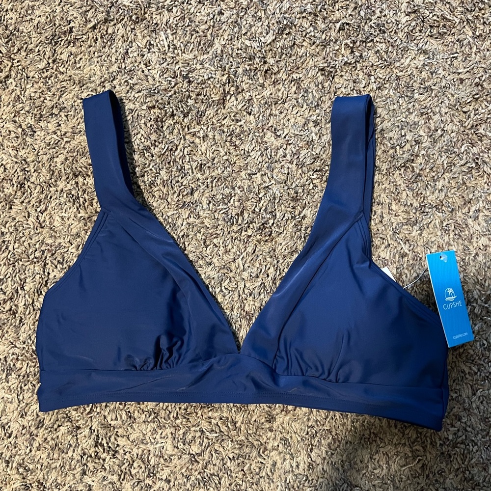 Cupshe NWT Deep Blue Triangle Swim Top, L